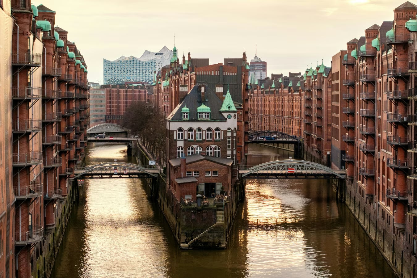 Hamburg Heritage: From the Rathaus to the Warehouse District